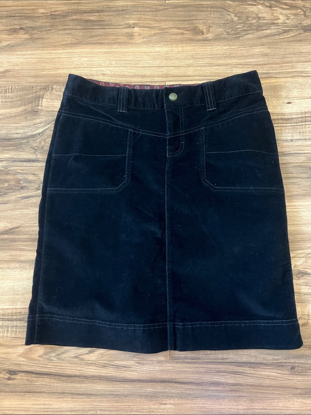 Athleta Washed Velvet/Velour Straight Mini Skirt in black Sz 8T